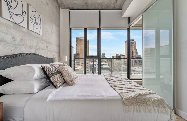 Exec City Retreat - Office, Pool, Gym, Parking