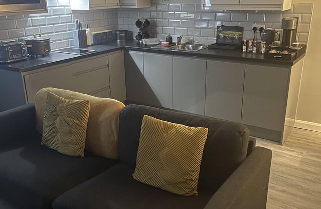 executive 1 bedroom apartment suite with jet bath
