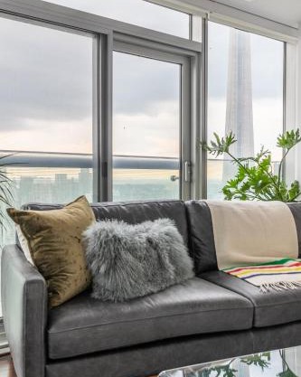 Executive Corner Suite with Panoramic View