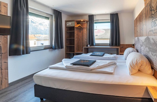 Executive Double Room with Shower, Toilet - BinderS Budget City-Mountain Hotel