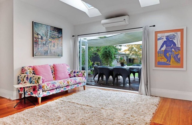 Executive Retreat minutes to Takapuna and CBD