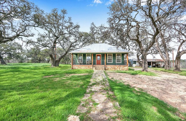 Expansive Hill Country Ranch w/Pool Access on 2,001 Acres