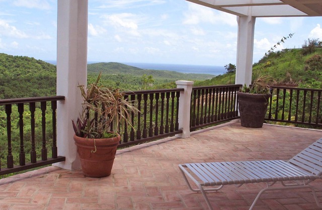Expansive Views, Cool Breezes, Local Flavor