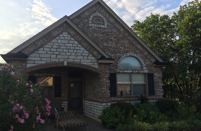 Experience Country living, 1 br, pool, fishing pond