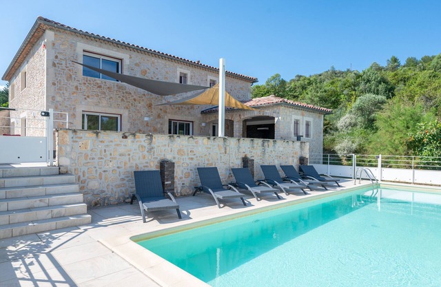Experience the luxury & elegance of Villa Eole