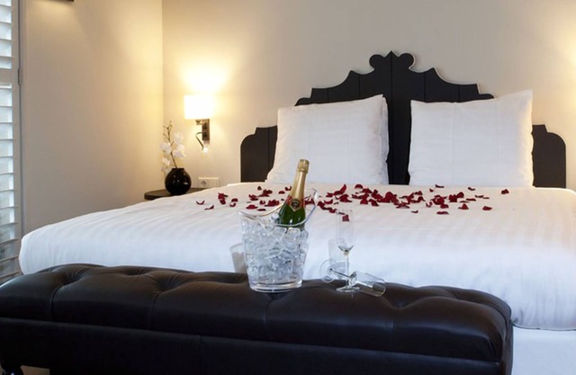 Explore Huizen in Perfect Suite w/Onsite Dining Near Breathtaking Reserves