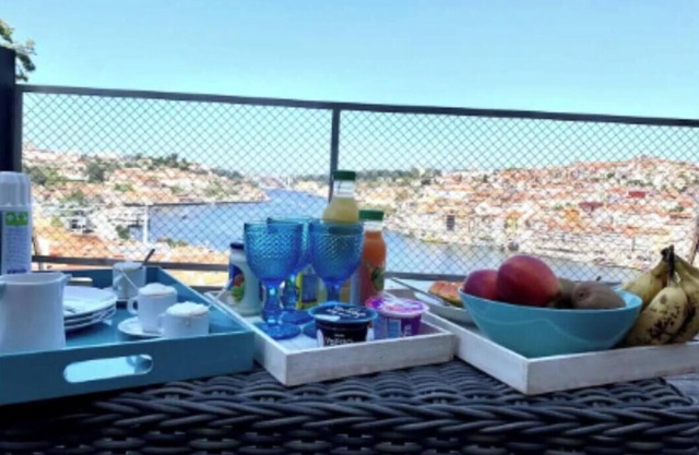Exquisite Luxury Residence Overlooking the Douro River in Portonn