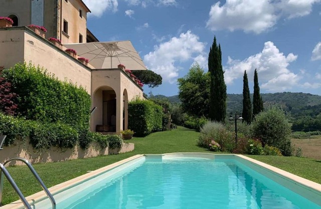 Exquisite Villa in Lamporecchio with Private Pool