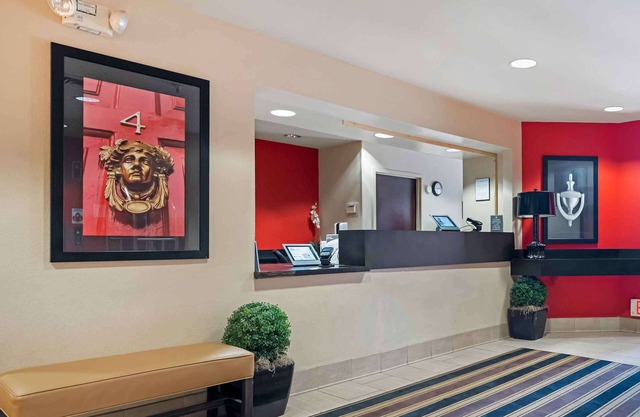 Extended Stay America Select Suites Chicago Hanover Park