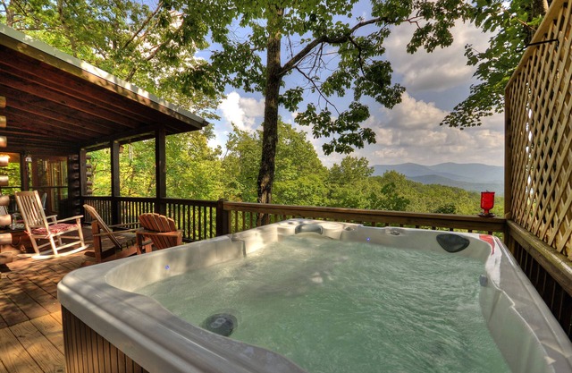 Extraordinary View/Hot Tub/Fireplace/Pet Friendly/Clean/Close to Blue Ridge