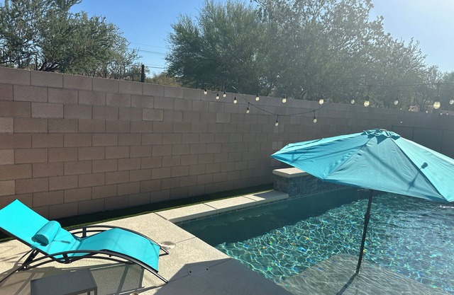 Extremely relaxing 3-bedroom house with pool in Tucson