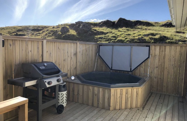 EYVÍK Cottage #2 on the Golden Circle