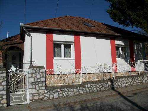 Füge Vendégház