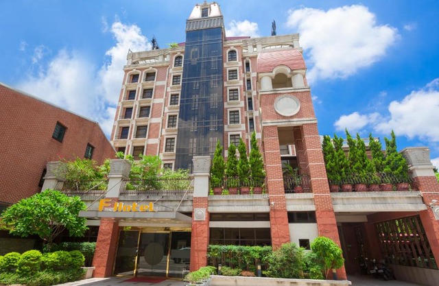 F Hotel - Sanyi