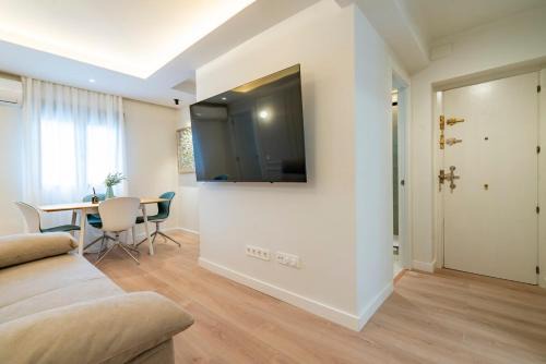 F132 Brand new Design Apartment - Madrid Feria