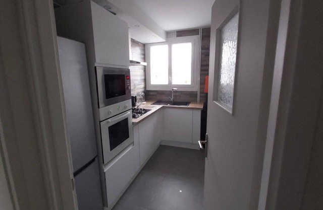 F3 apartment very clean very quiet neighborhood