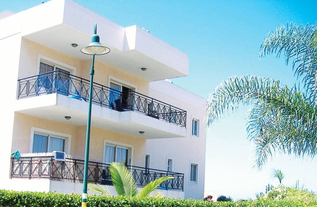 FAB! 2 Bed Apartment in Limassol, Cyprus