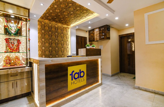 Fabhotel Divine Chariot