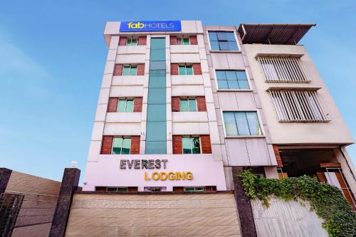 FabHotel Everest - Nr Vashi