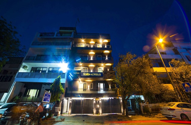 Fabhotel Exotica