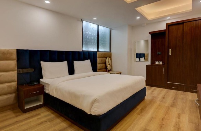FabHotel Golden Dream