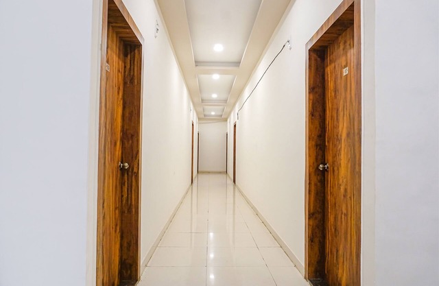 FabHotel Krishna Executive