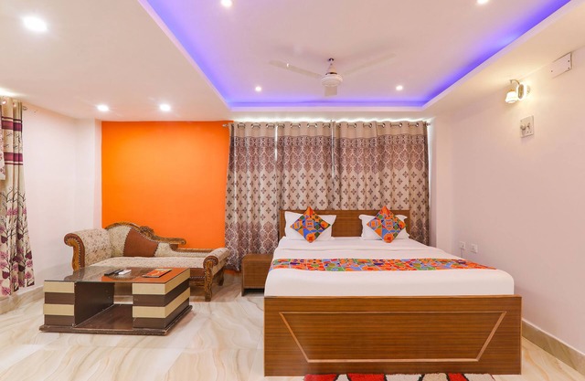 Fabhotel Mega Royal