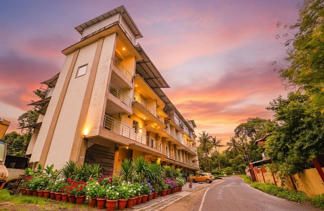 Fabhotel Prime Swarnam, Old Goa