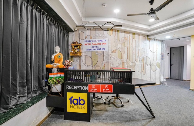 Fabhotel Saarthi Inn