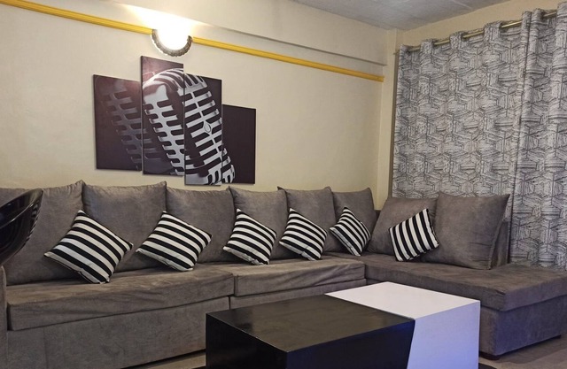 Fabulous apt within the precincts of Karatina town. Tastefully furnished & cool.
