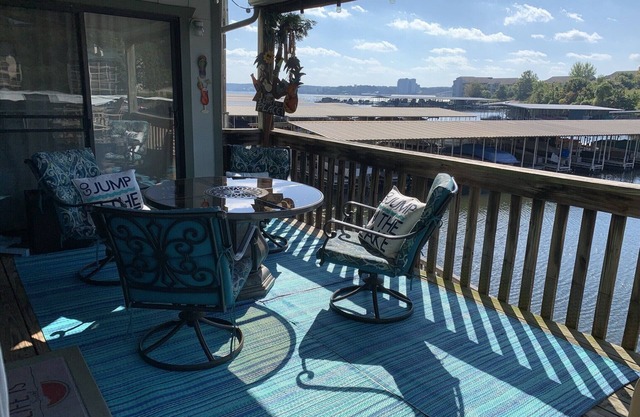 Fabulous Waterfront Condo with Boatslip!