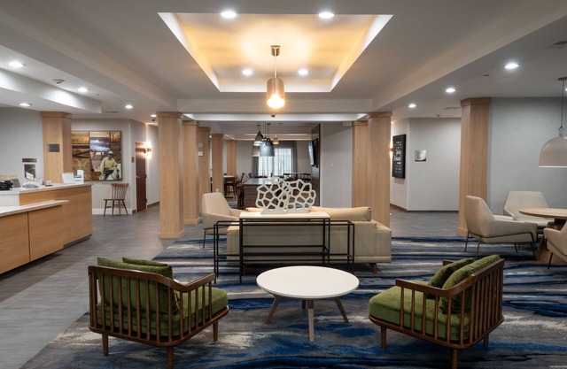 Fairfield Inn and Suites by Marriott Denton