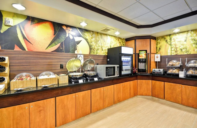 Fairfield Inn & Suites by Marriott Tampa Fairgrounds/Casino