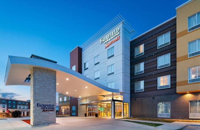 Fairfield Inn & Suites Lincoln Airport