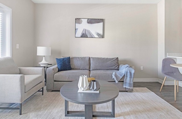 Falcon - 1BD 5 - One Bedroom Apartment, Sleeps 2