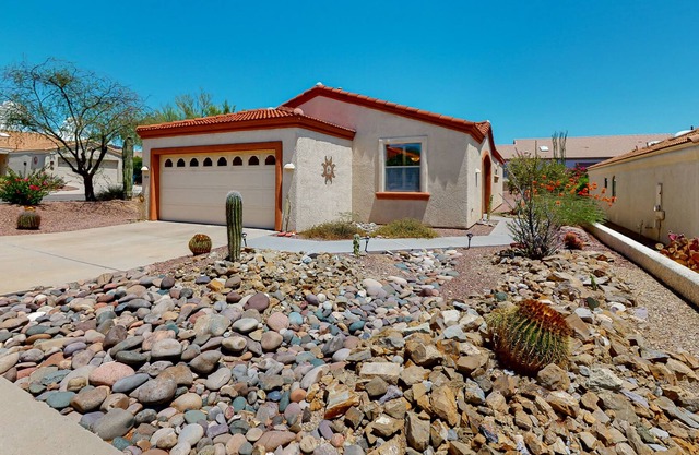 Falcon View | Mtn-view house near Saguaro National Park with office, patio, W/D