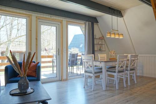Familienurlaub im Wald am Twistesee Ferienhaus 105 nur 300 m zum See - Grill & Waschmaschine & hundefreundlich - Twistesee-Ferien