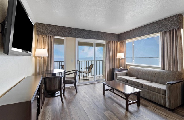 Family 2BR w/Pool View, Balcony & Private Beach