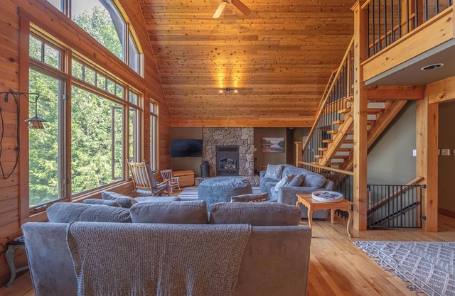 Family cottage - private beach, volleyball, fire pit, and dock