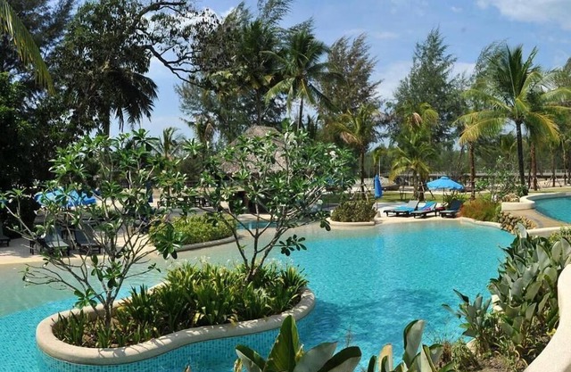 Family Deluxe Resort Stay AR#7