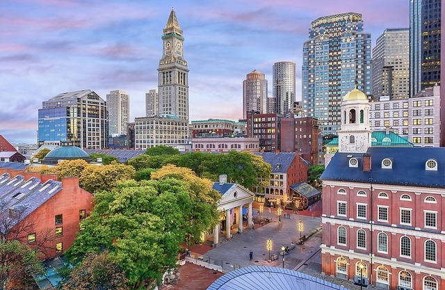 Family Escapade! 3 Classy Units, Minutes To Carson Beach & Boston Public Garden!