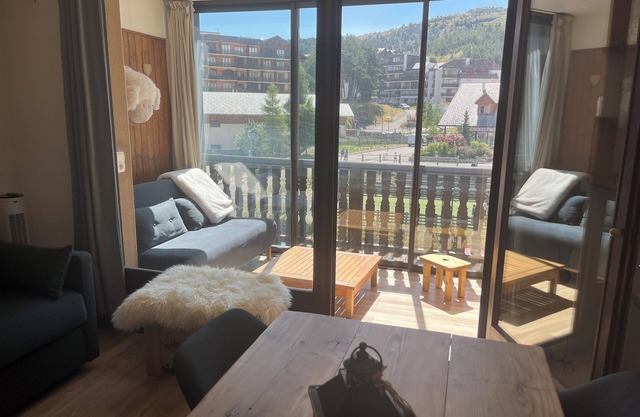Family-friendly apartment at the foot of the slopes and in the village