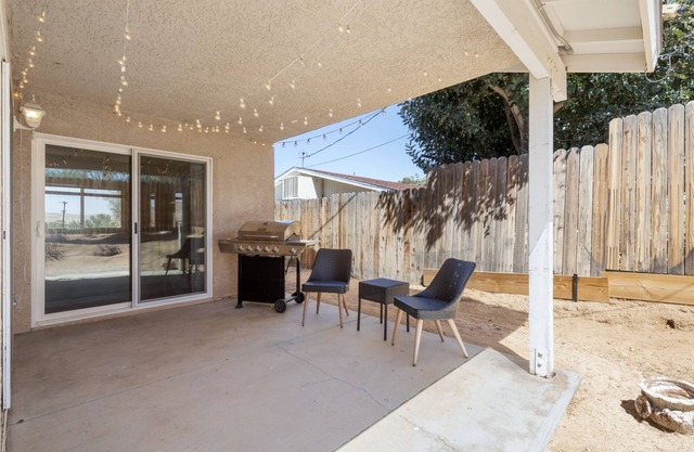 🌵Family Friendly Colorful Cactus w/Hot Tub, BBQ, Fire Pit 🌵