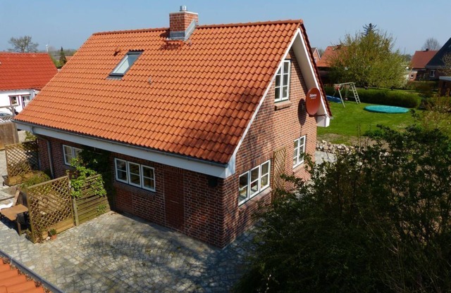 Family-friendly holiday home with garden (built in 2014)