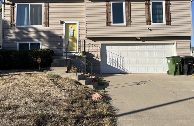 Family Friendly Home in Southwest Omaha