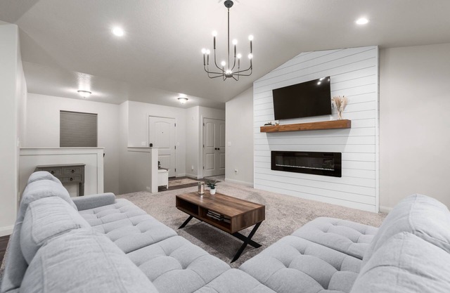 Family Friendly Home w/Home Theatre in Beautiful Heber Valley