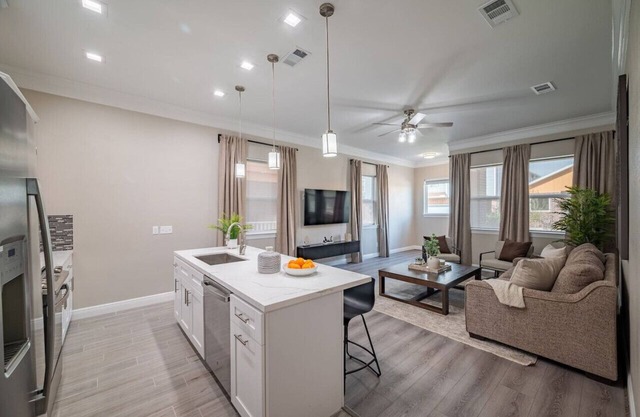 Family Friendly Private Yard Gated Community