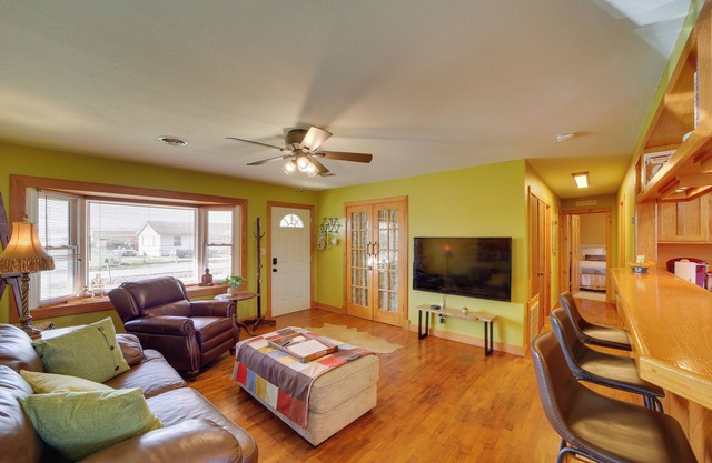 Family-Friendly Sallisaw Home w/Large Yard!