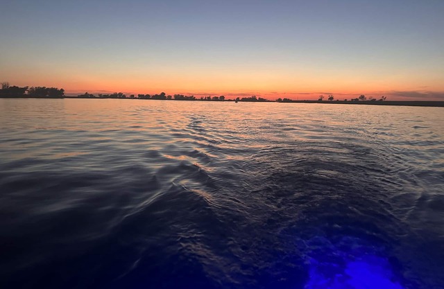 Family Fun, amazing sandy waterfront, boating, fishing and hunting