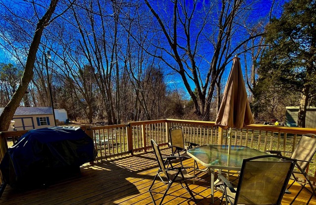 Family getaway? Business retreat? Event planning? This is the location for you.